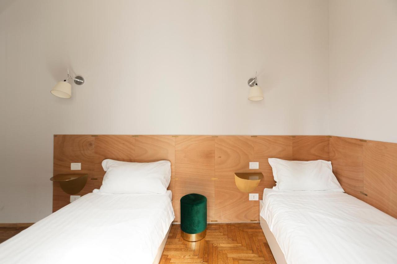Duomo Big Apartment Milan Exterior photo